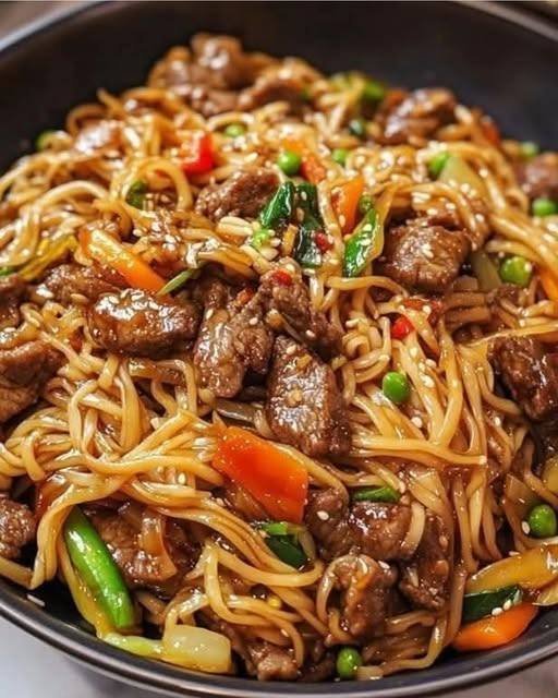 Yakissoba Caseiro: A Moda do Chef - Receita Completa